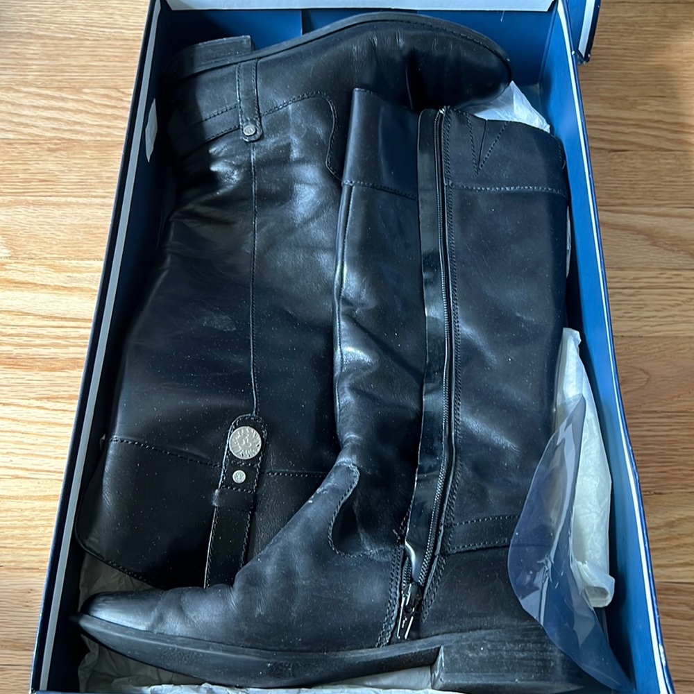 Anne Klein black boots